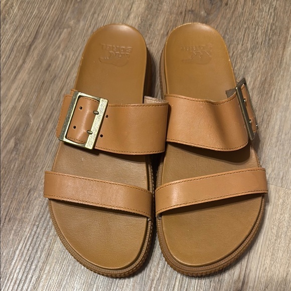 Sorel Roaming Double Buckle Tan Gold Sandals Never Worn NWOT - Picture 3 of 9